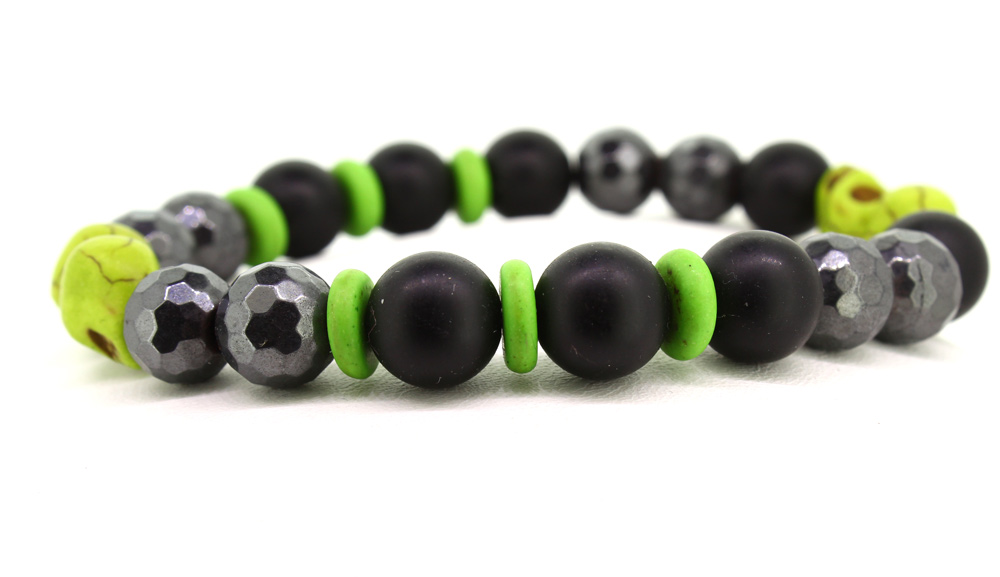 LoBo-Bracelet: Sanga - schwarzes Onyx/Hamätit Perlenarmband grün.