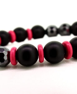 LoBo-Bracelet: Sanga - schwarzes Onyx/Hamätit Perlenarmband Magenta.