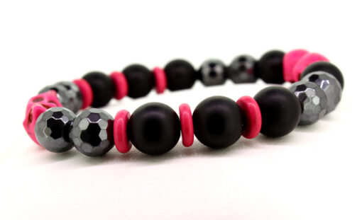 LoBo-Bracelet: Sanga - schwarzes Onyx/Hamätit Perlenarmband Magenta.