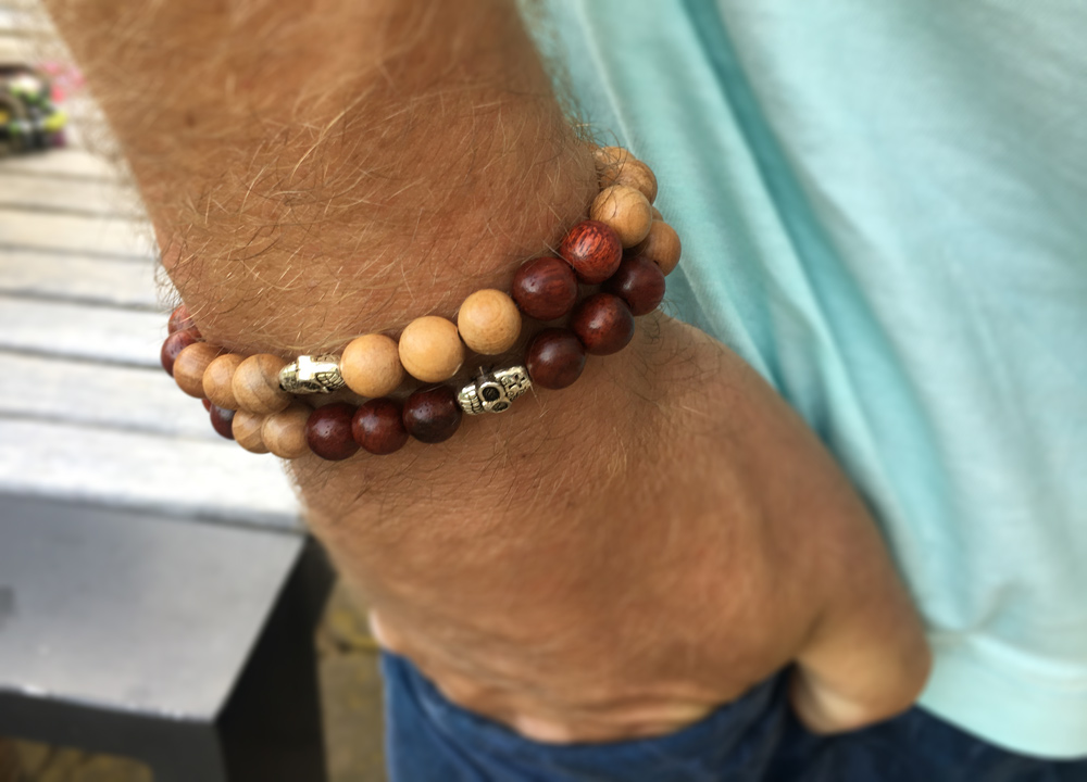 LoBo-Bracelet - Dein cooles Holzperlenarmband Yi und Yong mit Totenkopf.