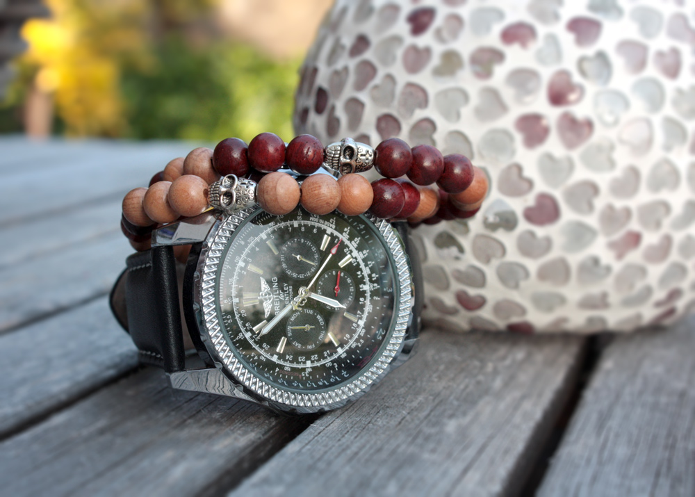 LoBo-Bracelet - Dein cooles Holzperlenarmband Yi und Yong mit Totenkopf.